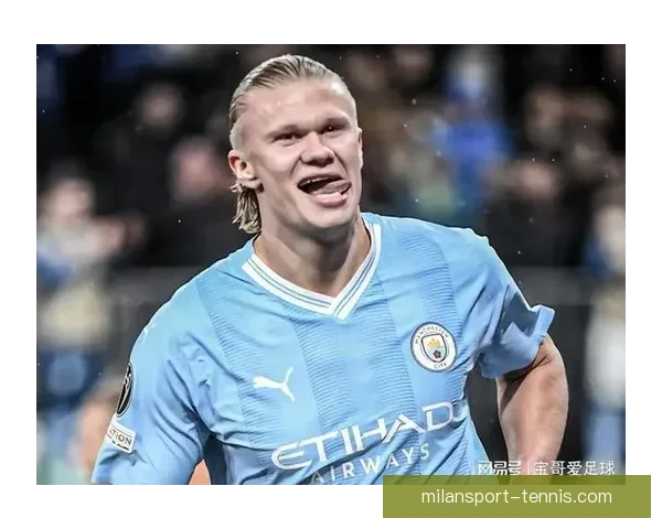 哈兰德久违戴帽手捧比赛用球晒照：这是个不错的周六